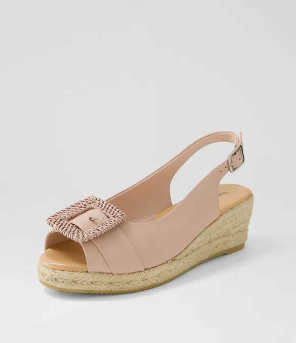 Women DJANGO & JULIETTE Heels | Saloso Rose Leather Buckle Sandals